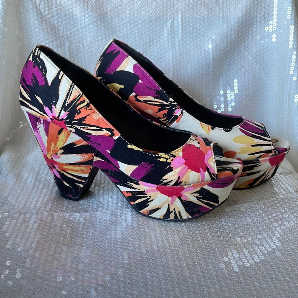 Michael Antonio Alura Fuchsia Floral Print